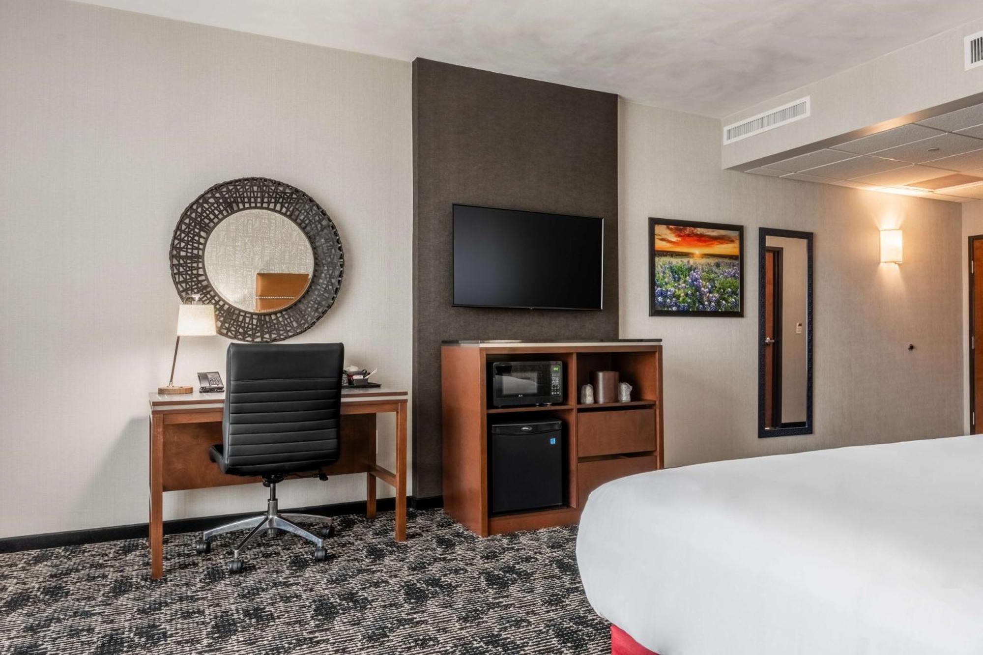 Drury Plaza Hotel College Station Exterior foto